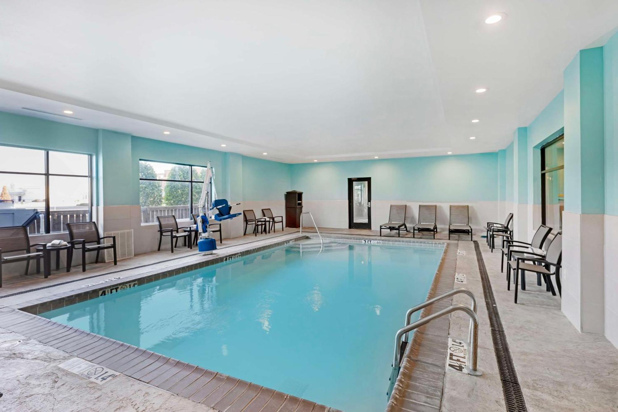 Best Western Plus Executive Residency Marion Luaran gambar