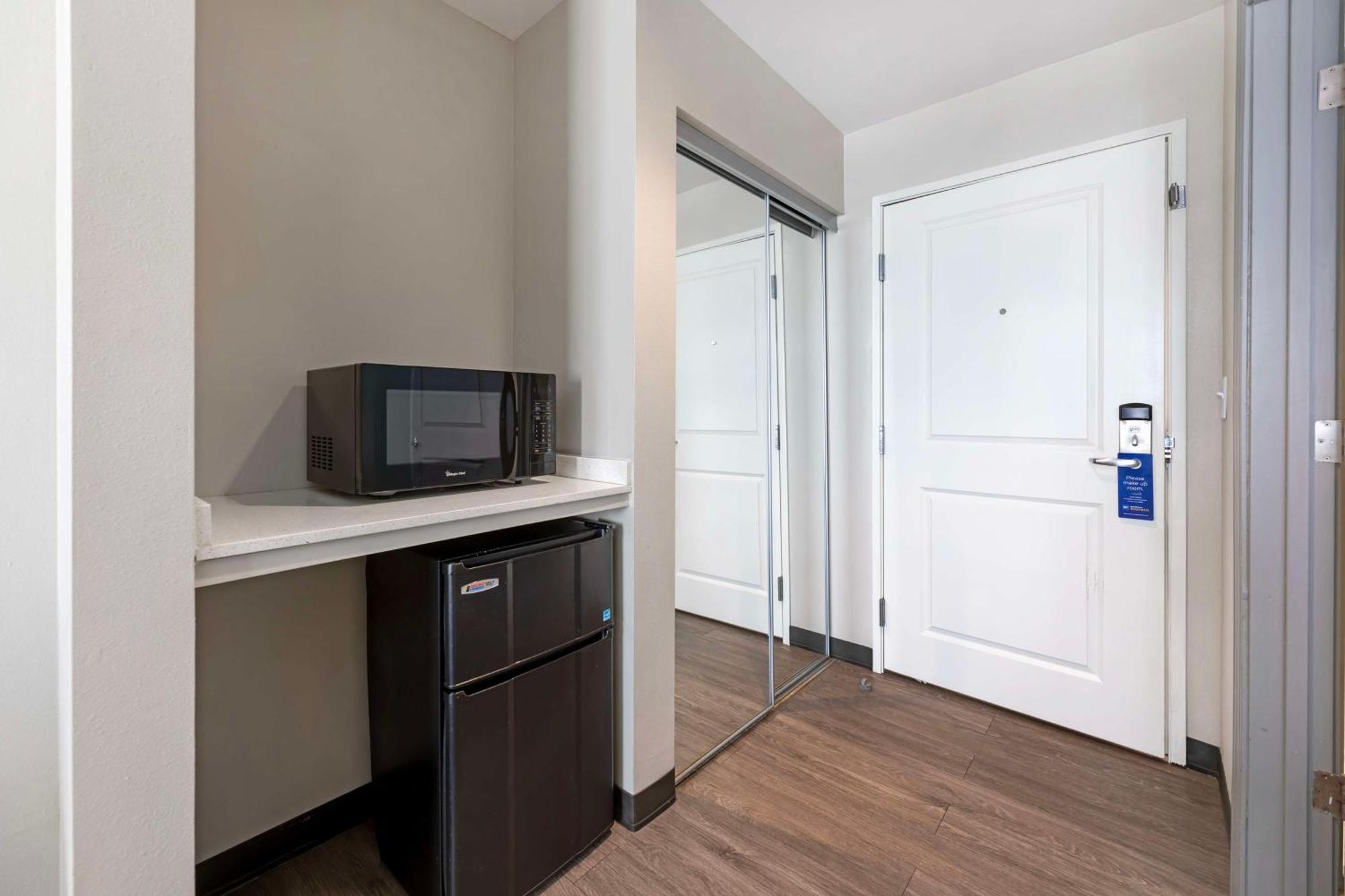 Best Western Plus Executive Residency Marion Luaran gambar